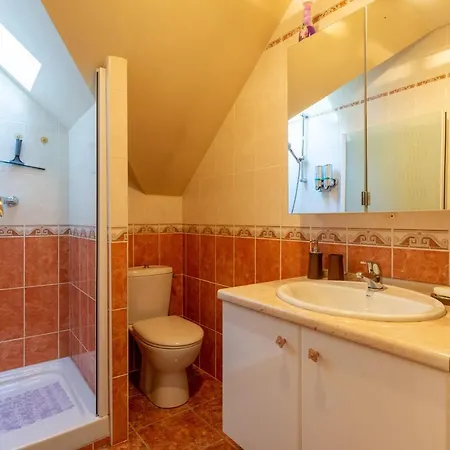 Le Chant Des Oiseaux Holiday home Tredion